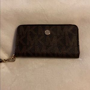 Michael Kors wristlet
